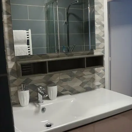 Apartment Superbe 2 Pieces Centre De Fa1 *